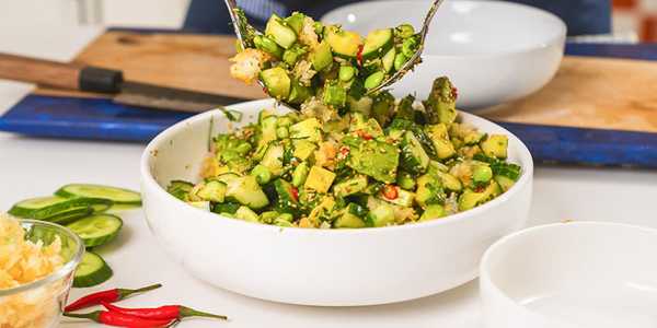 Fresh And Crunchy Crispy Rice Salad Recipe